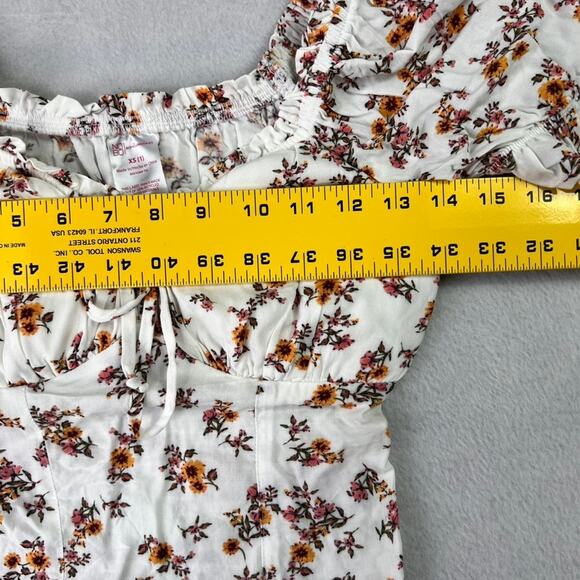 No Boundaries Top Women XS Juniors Ivory Floral Puff Sleeve Cropped Empire Waist - Picture 5 of 8